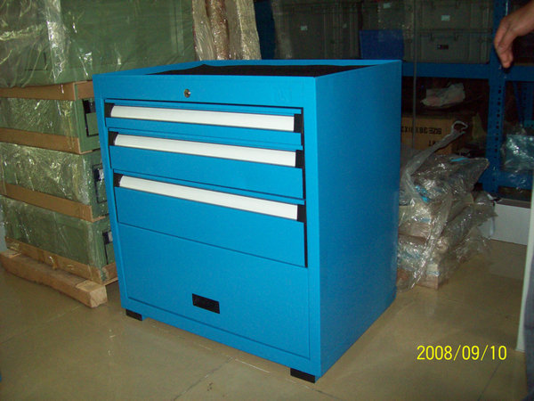 Combination tool cabinet